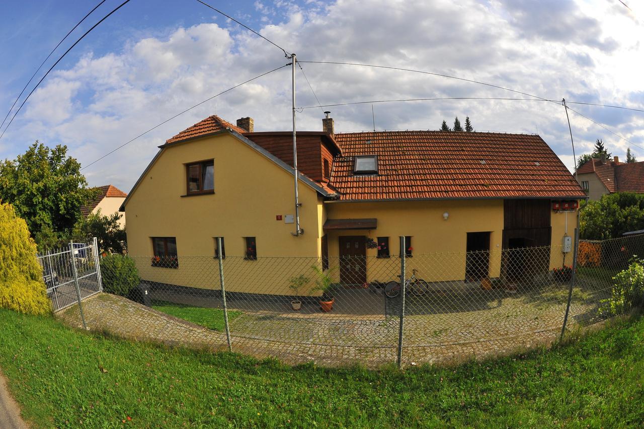 Apartma U Hovorku Appartement Županovice Buitenkant foto